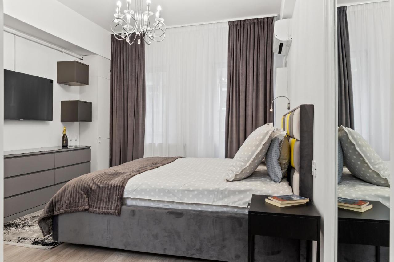 Brand New Studio - Old Town Bucureşti Ngoại thất bức ảnh