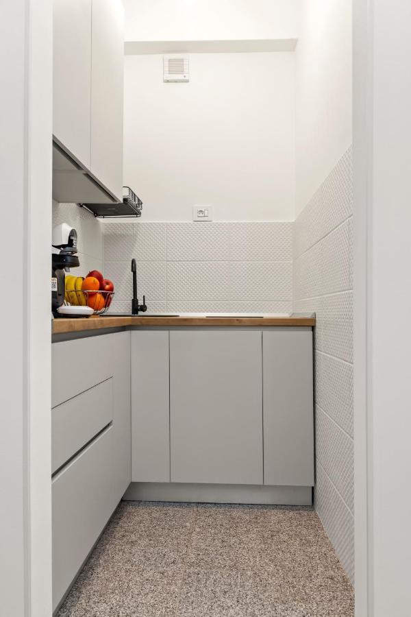 Brand New Studio - Old Town Bucureşti Ngoại thất bức ảnh