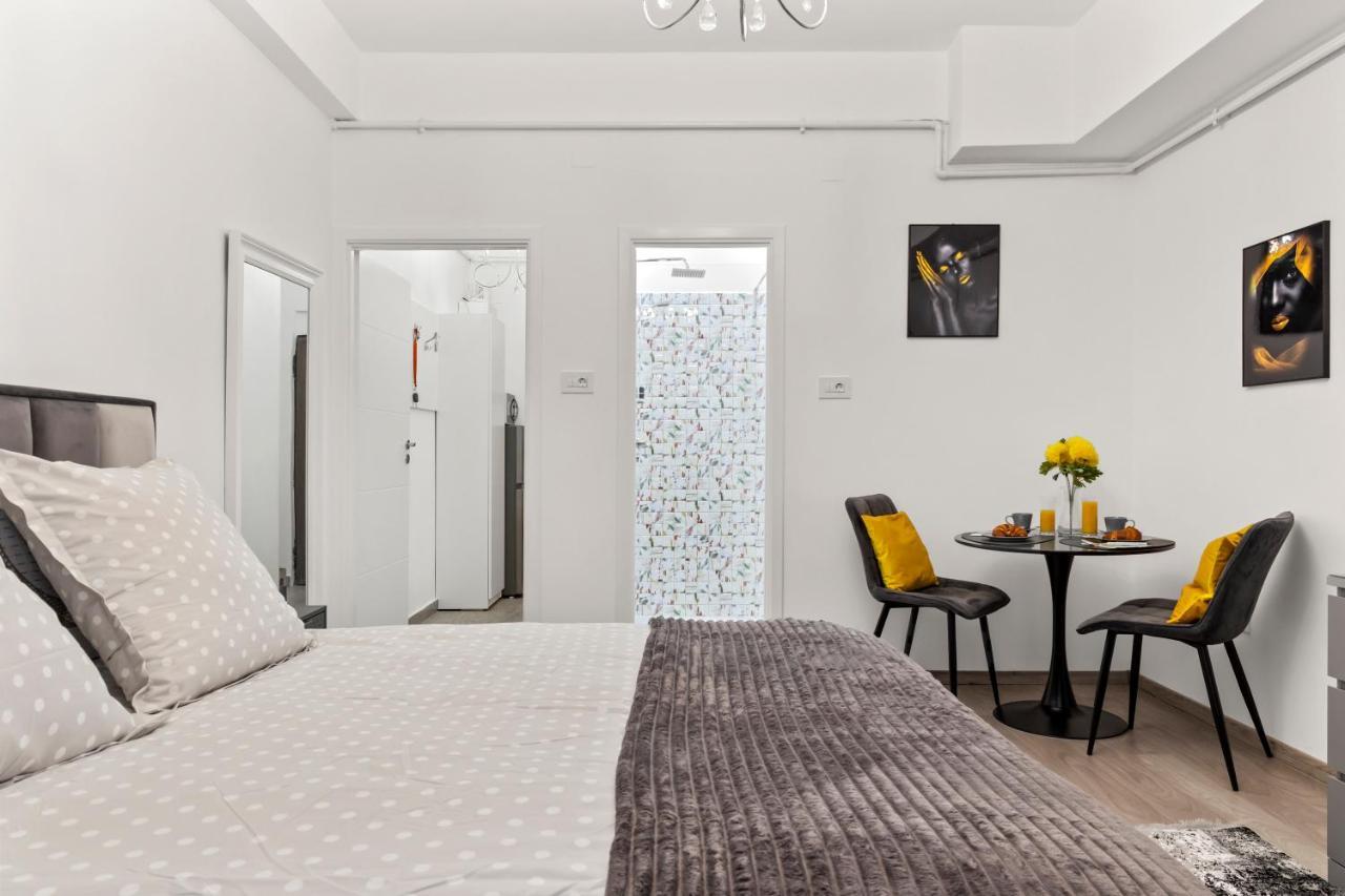 Brand New Studio - Old Town Bucureşti Ngoại thất bức ảnh