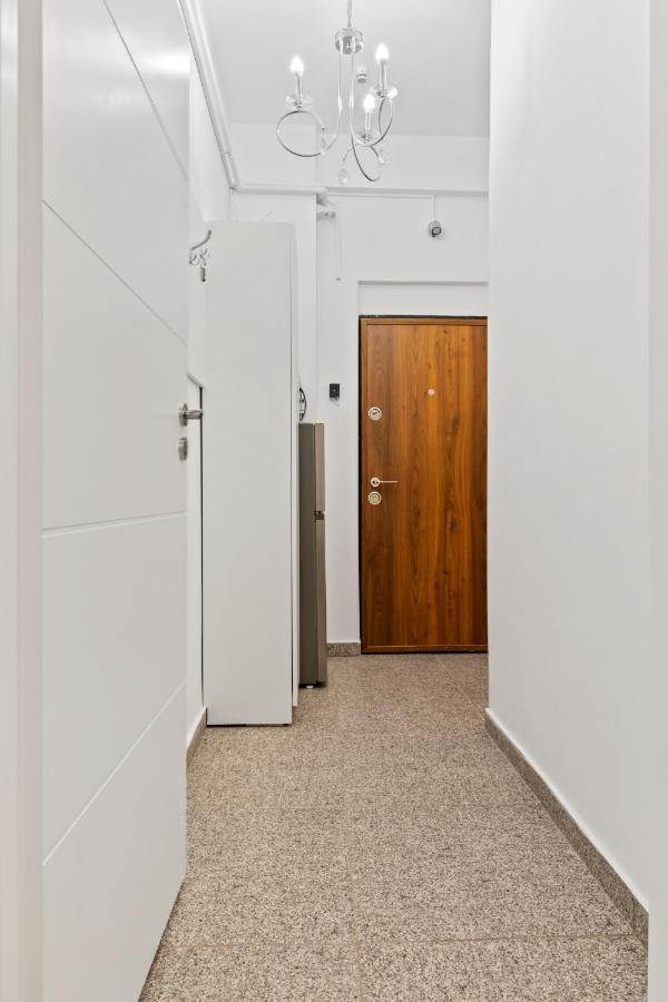 Brand New Studio - Old Town Bucureşti Ngoại thất bức ảnh